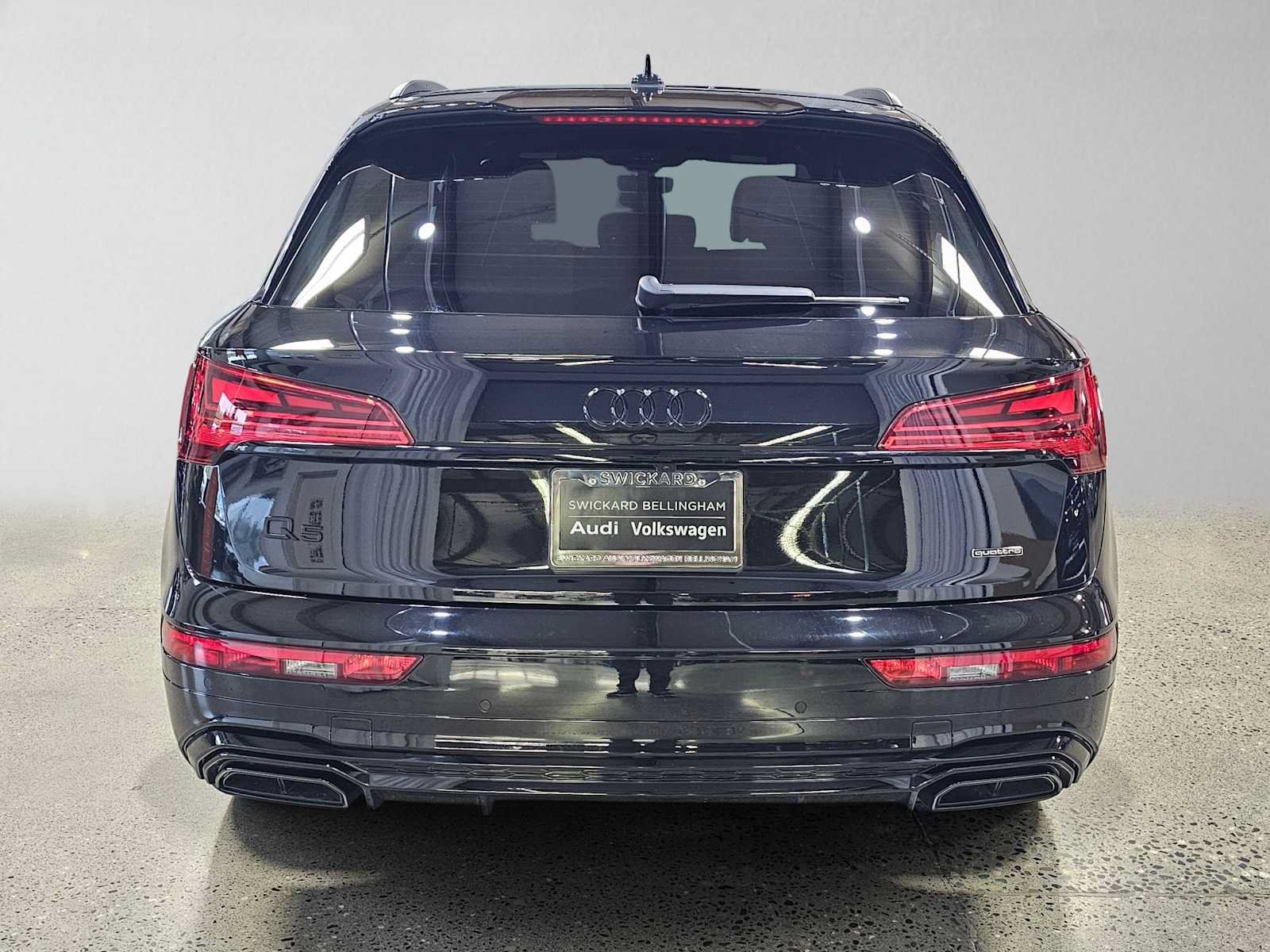 Used 2024 Audi Q5 e Premium Plus AWD/4WD image 4