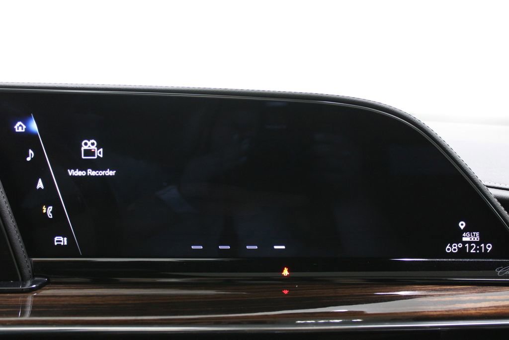 Used 2023 Cadillac Escalade Premium Luxury w/ LPO, Illumination Package RWD image 60