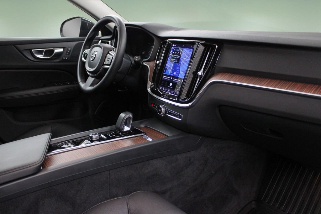 Certified 2023 Volvo V60 B5 Cross Country Plus w/ Climate Package AWD/4WD image 22