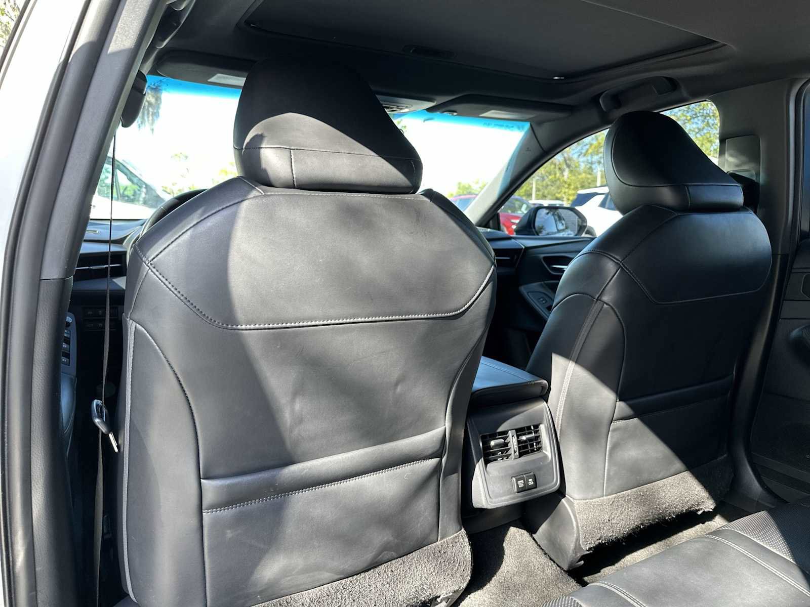 Used 2021 Toyota Avalon XSE FWD image 16