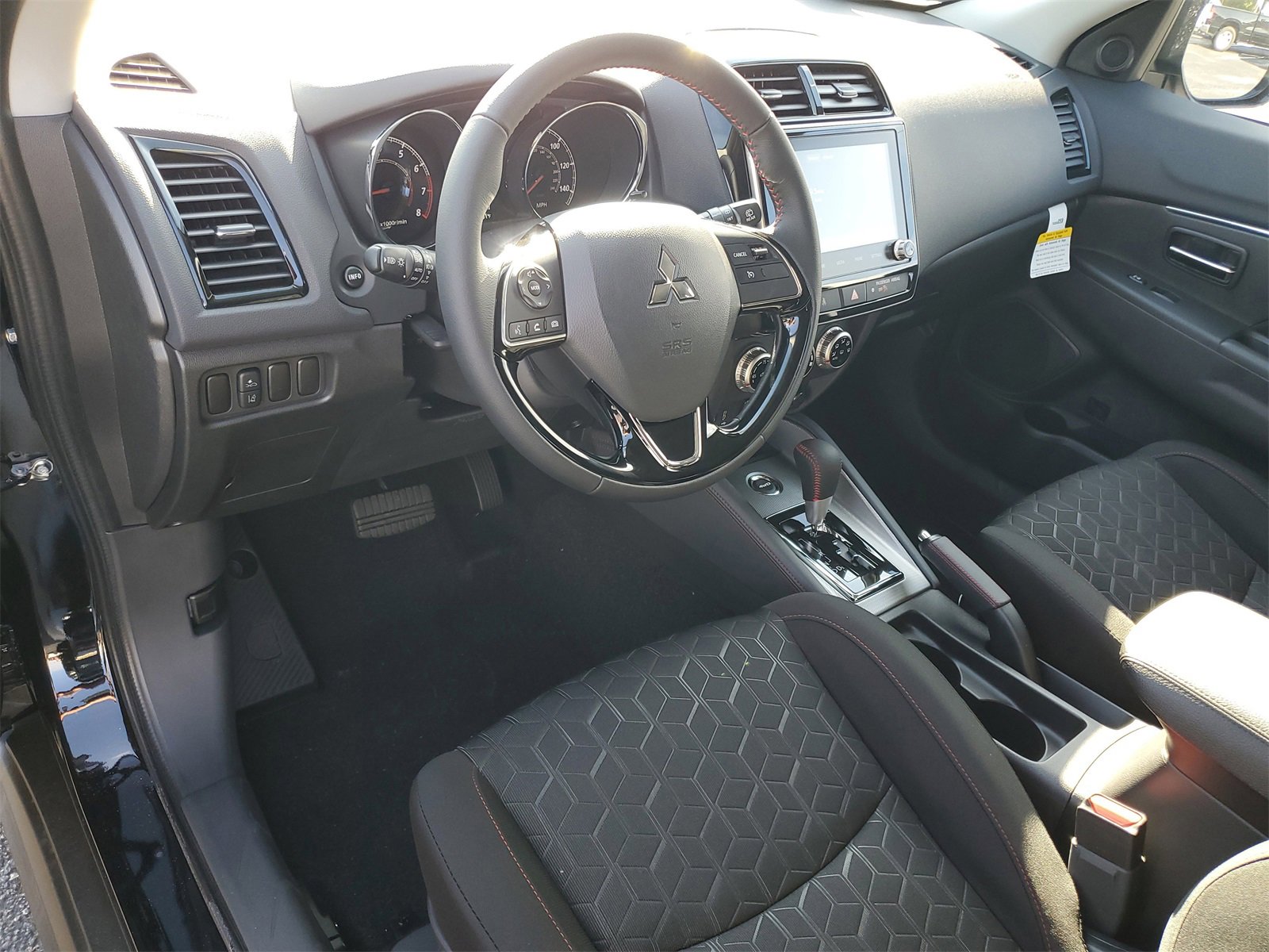 New 2025 Mitsubishi Outlander Sport LE image 6