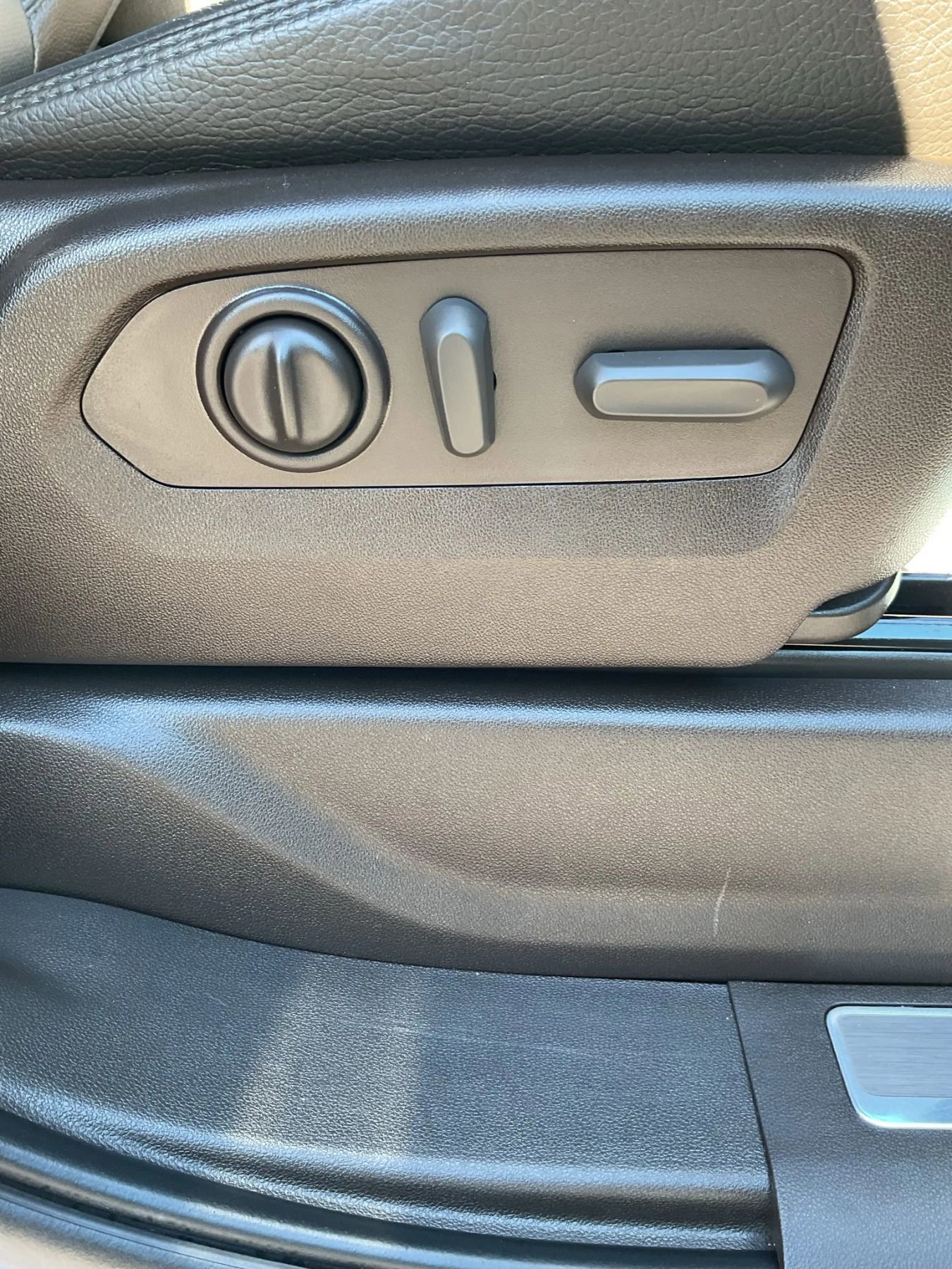 Used 2022 GMC Sierra 3500 Denali w/ Denali Ultimate Package image 51