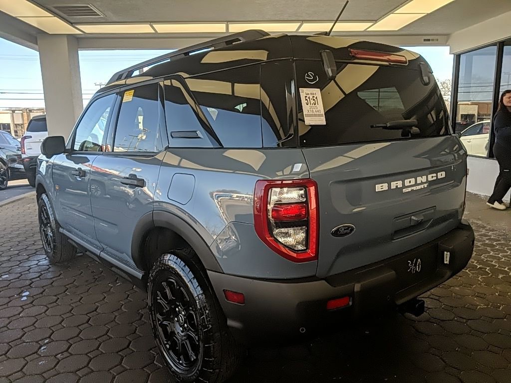 Used 2025 Ford Bronco Sport Badlands image 7