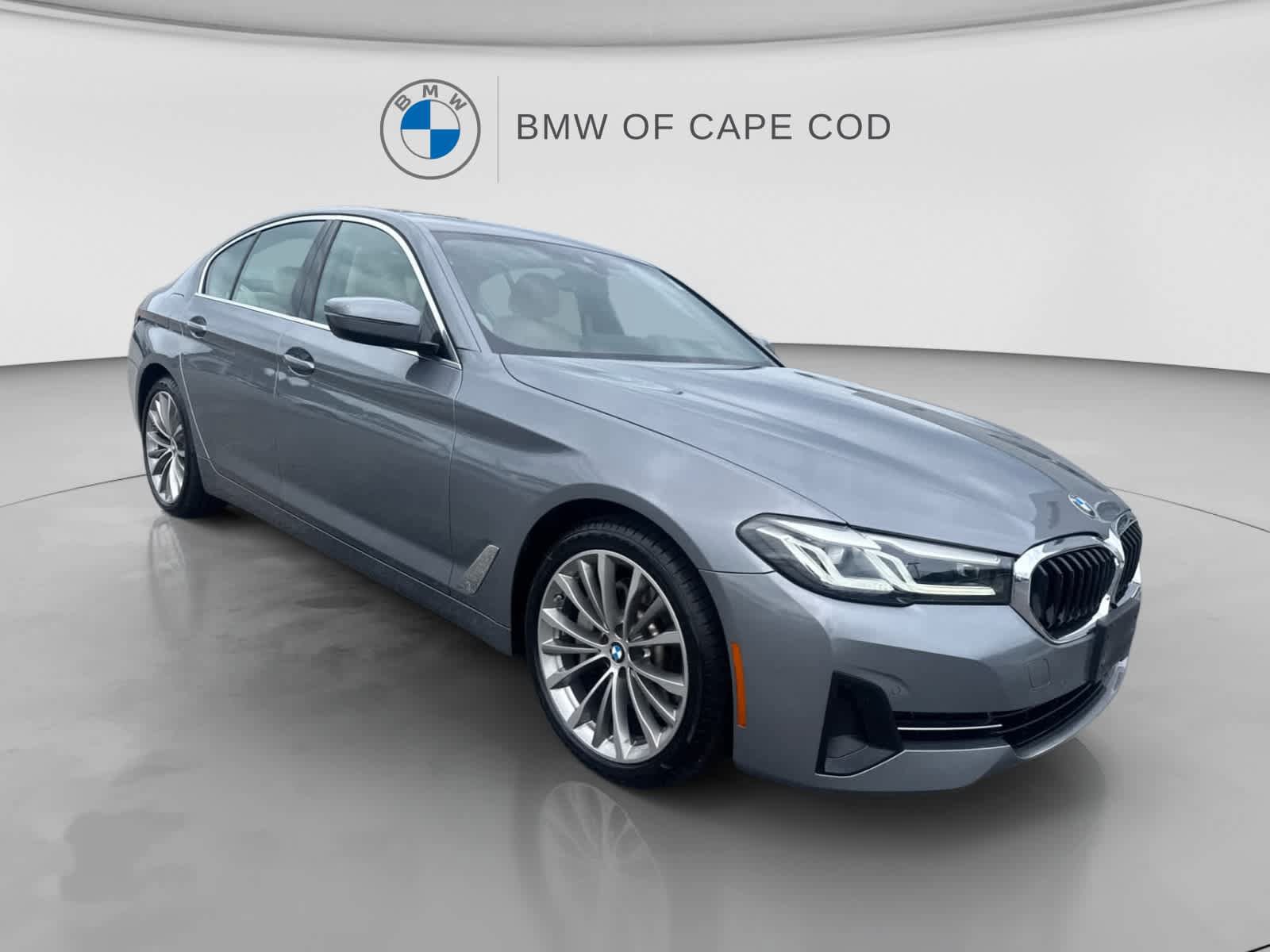 Used 2023 BMW 530i xDrive w/ Convenience Package AWD/4WD image 3