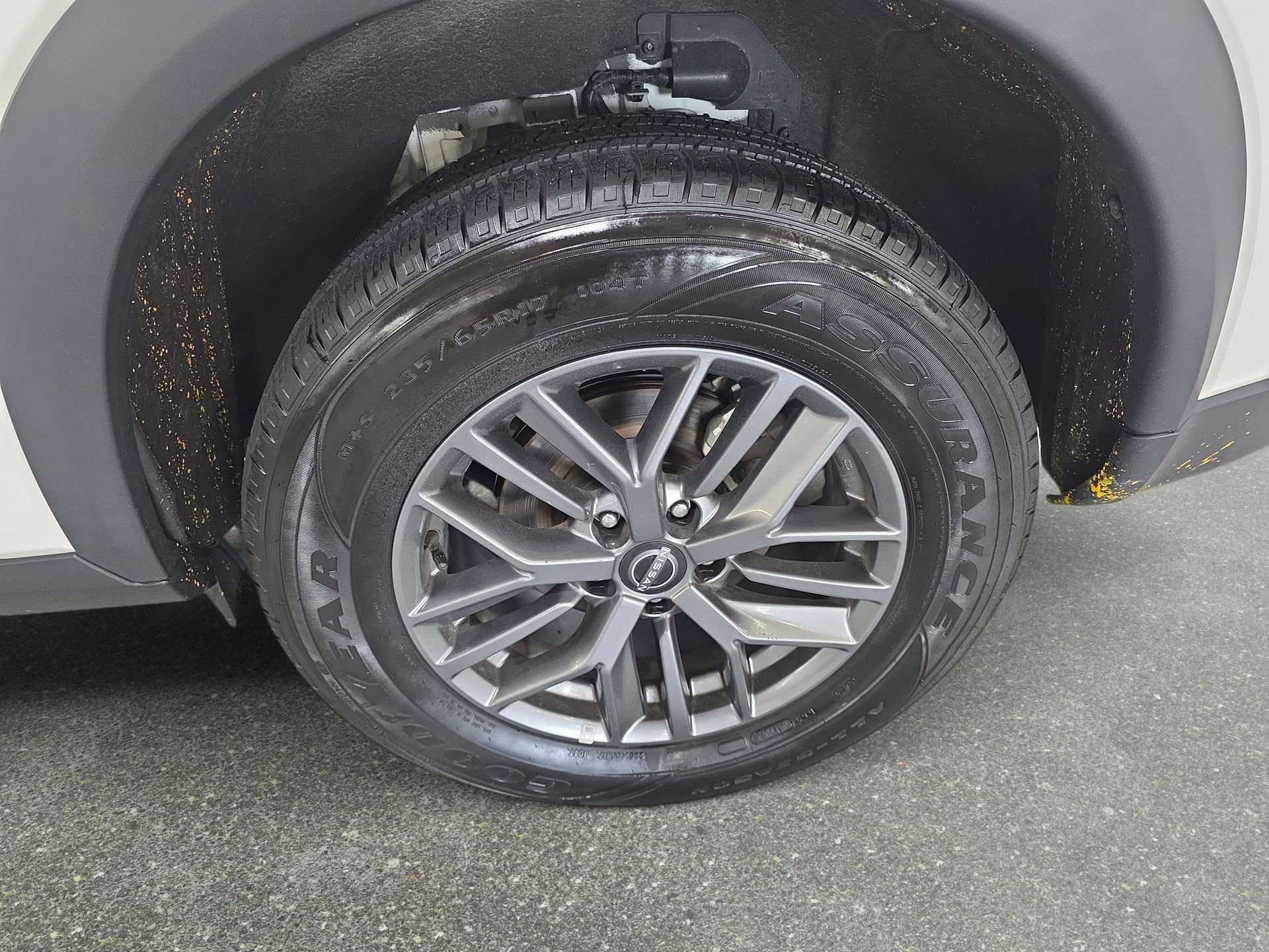 Used 2024 Nissan Rogue S AWD/4WD image 30
