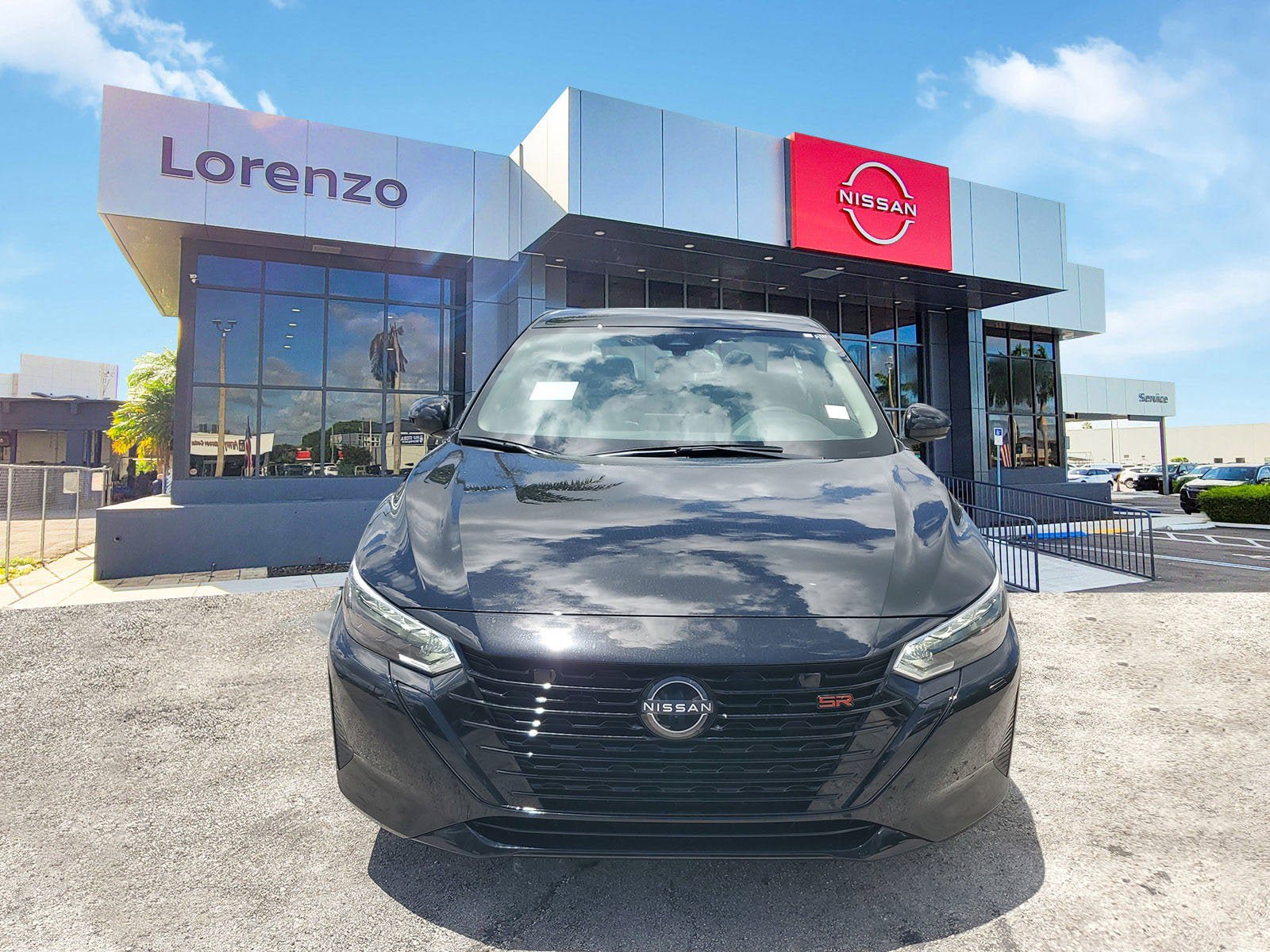 New 2025 Nissan Sentra SR w/ Midnight Edition FWD image 2