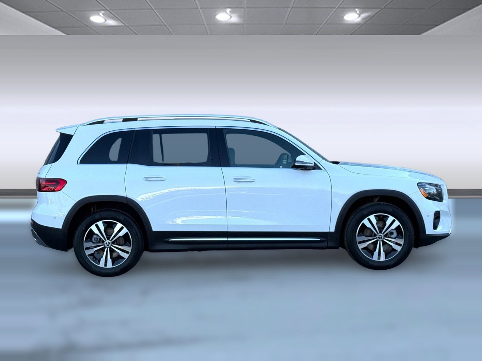 New 2026 Mercedes-Benz GLB 250 4MATIC image 7