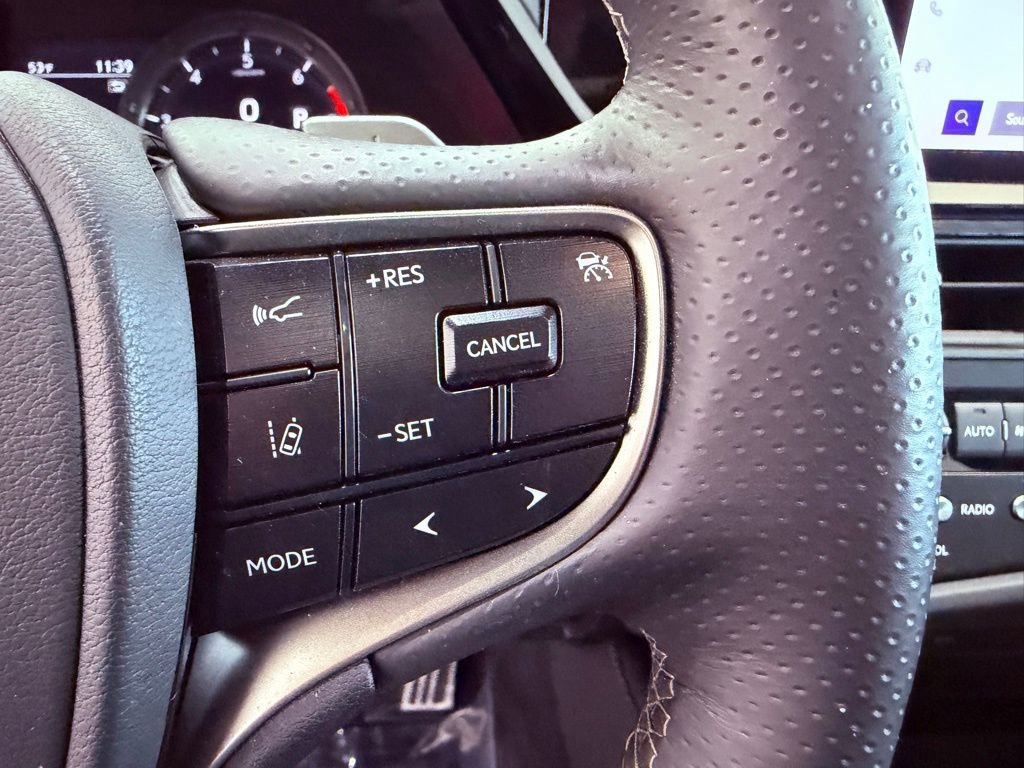 Certified 2023 Lexus ES 350 F Sport w/ Accessory Package (Z2) image 21