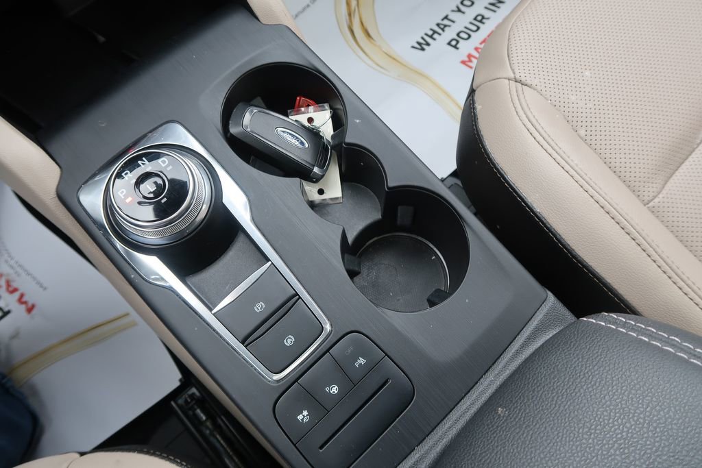 Used 2020 Ford Escape Titanium w/ Titanium Premium Package 2.0 image 40