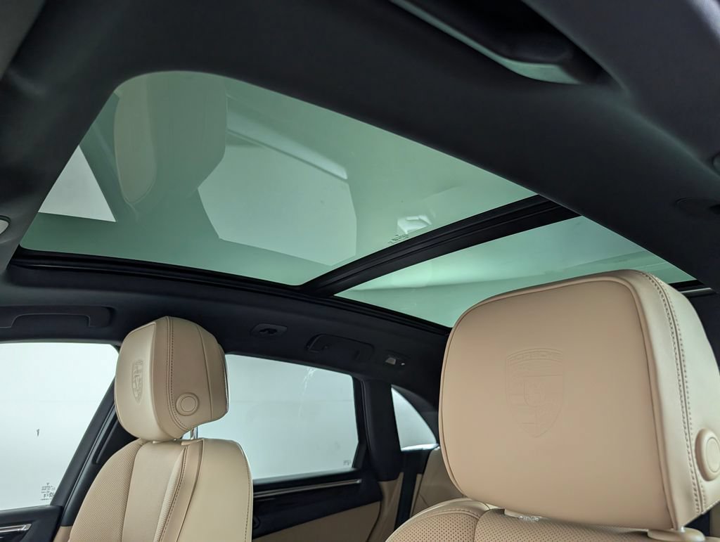 New 2026 Porsche Macan AWD/4WD image 31