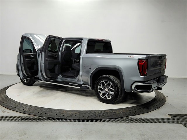 Used 2023 GMC Sierra 1500 SLT w/ SLT Premium Package image 13