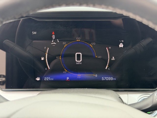 Certified 2024 Chevrolet Trax LT w/ Sunroof Package image 8