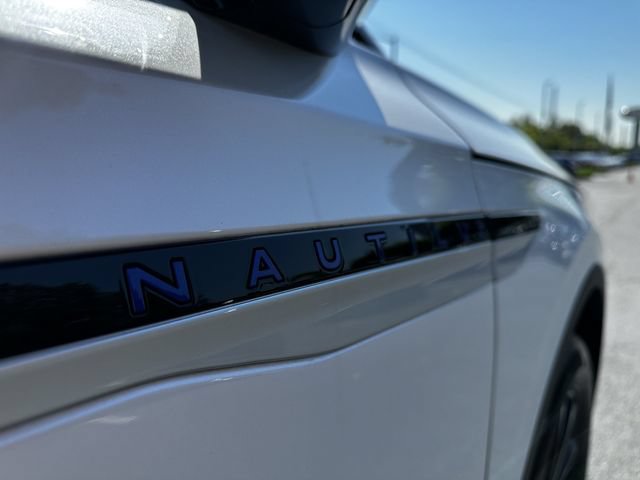 Certified 2024 Lincoln Nautilus Premier AWD/4WD image 45