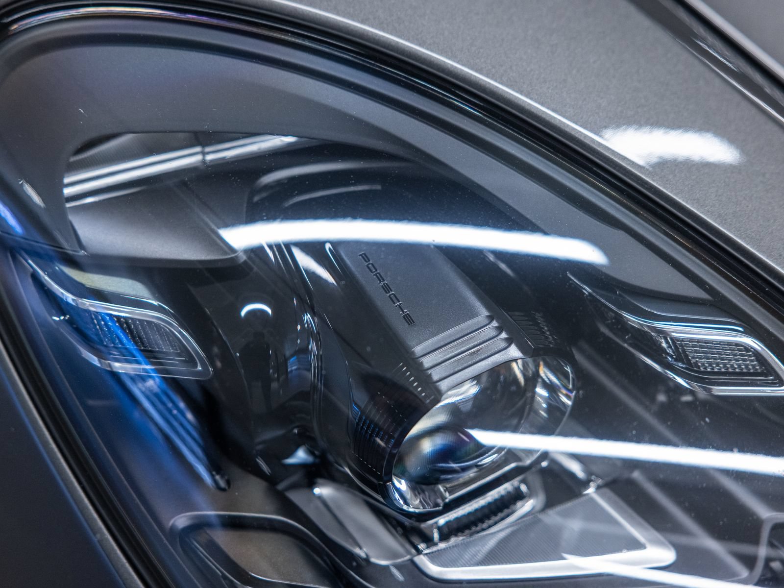 Certified 2024 Porsche 718 Cayman S RWD image 10