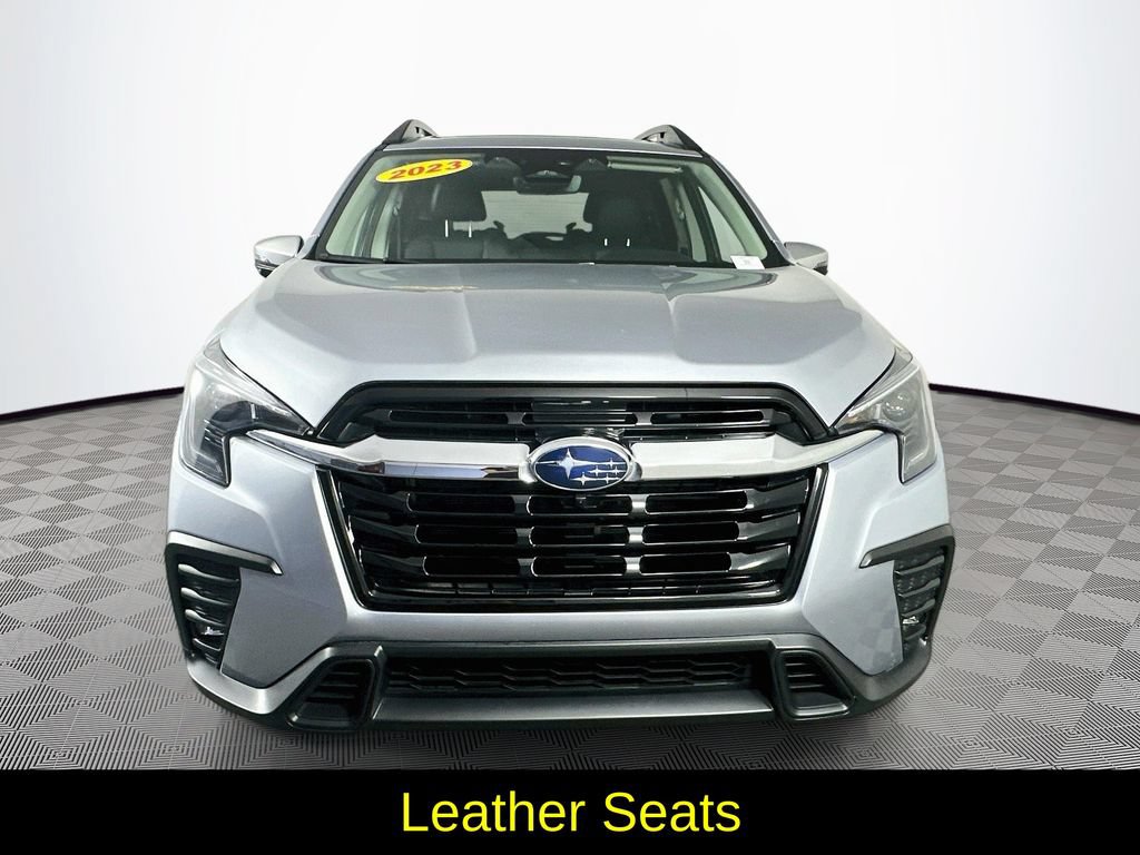 Used 2023 Subaru Ascent Limited w/ Technology Package AWD/4WD image 4