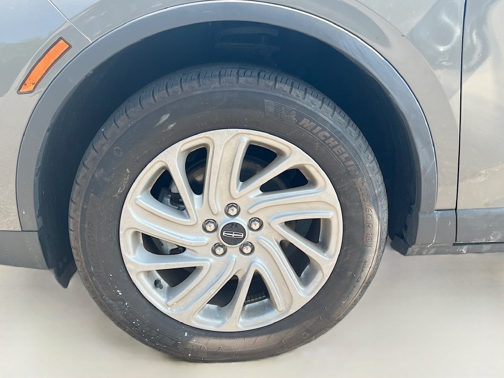 Used 2025 Lincoln Corsair FWD image 29