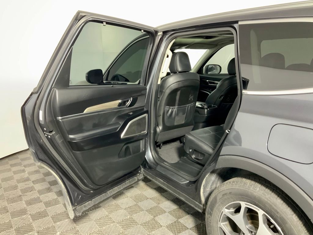 Used 2020 Kia Telluride EX image 29
