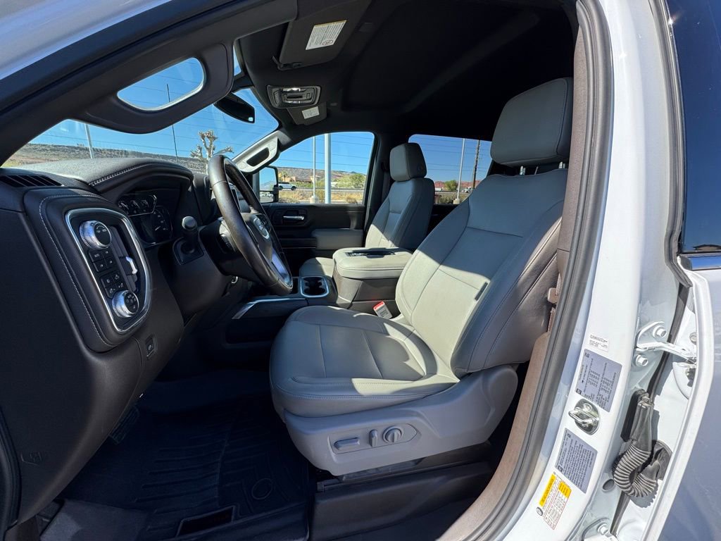 Used 2022 GMC Sierra 2500 SLT w/ SLT Convenience Package image 10
