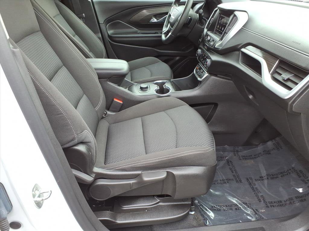 Certified 2023 GMC Terrain SLE w/ Elevation Edition image 9