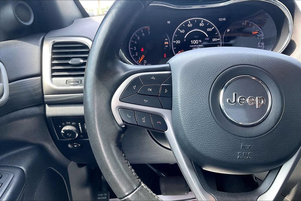 Used 2022 Jeep Grand Cherokee Laredo X AWD/4WD image 18