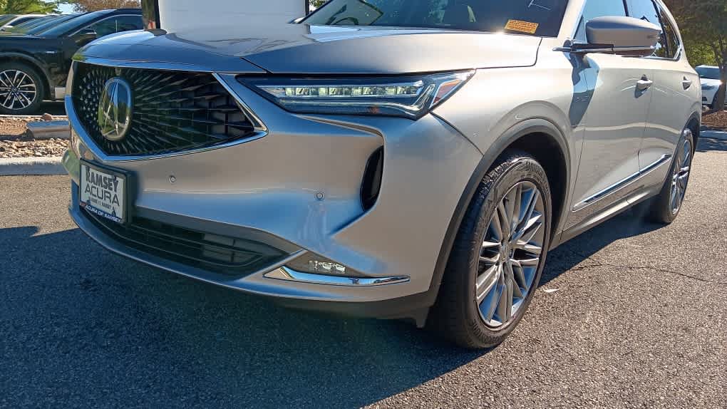 Used 2024 Acura MDX w/ Advance Package AWD/4WD image 9