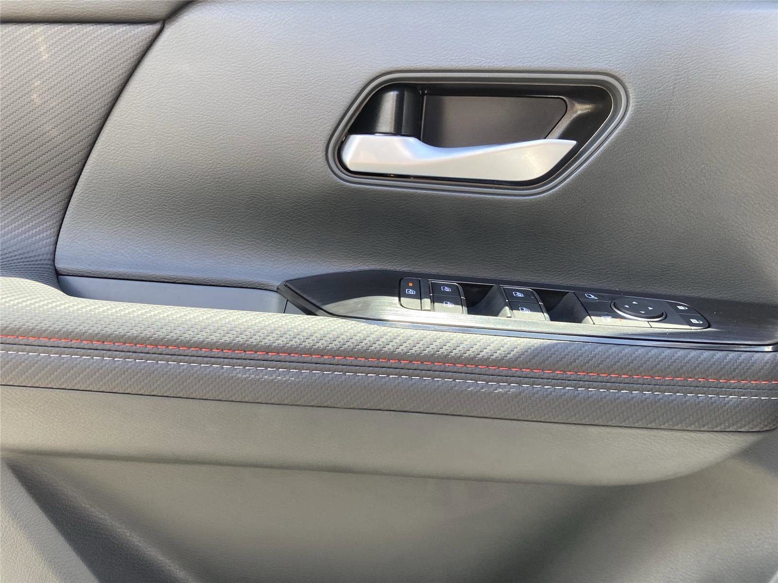 New 2025 Nissan Kicks SR image 26