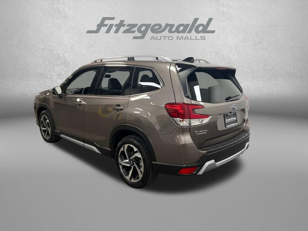Used 2024 Subaru Forester Touring w/ POP Package 3 AWD/4WD image 3