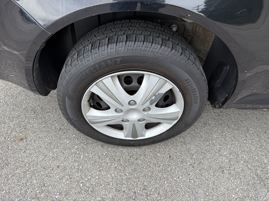 Used 2009 Chevrolet Cobalt LT FWD image 8