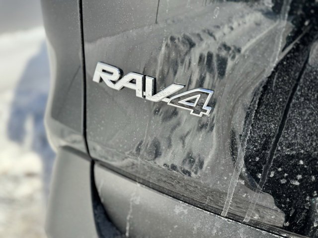 Certified 2025 Toyota RAV4 LE image 38