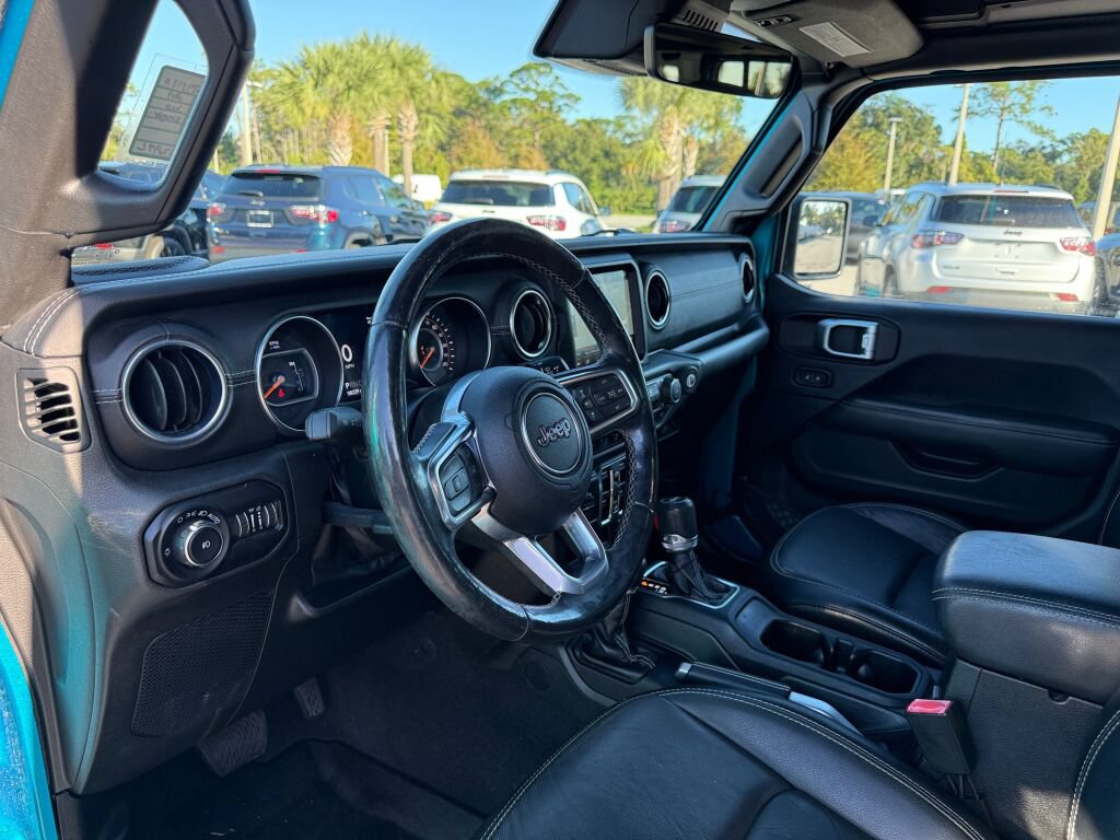 Used 2019 Jeep Wrangler Unlimited Sahara w/ Quick Order Package 24M Moab AWD/4WD image 20