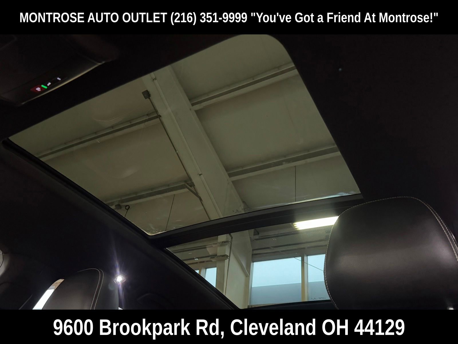 Used 2022 Volkswagen Atlas Cross Sport SEL R-Line image 28