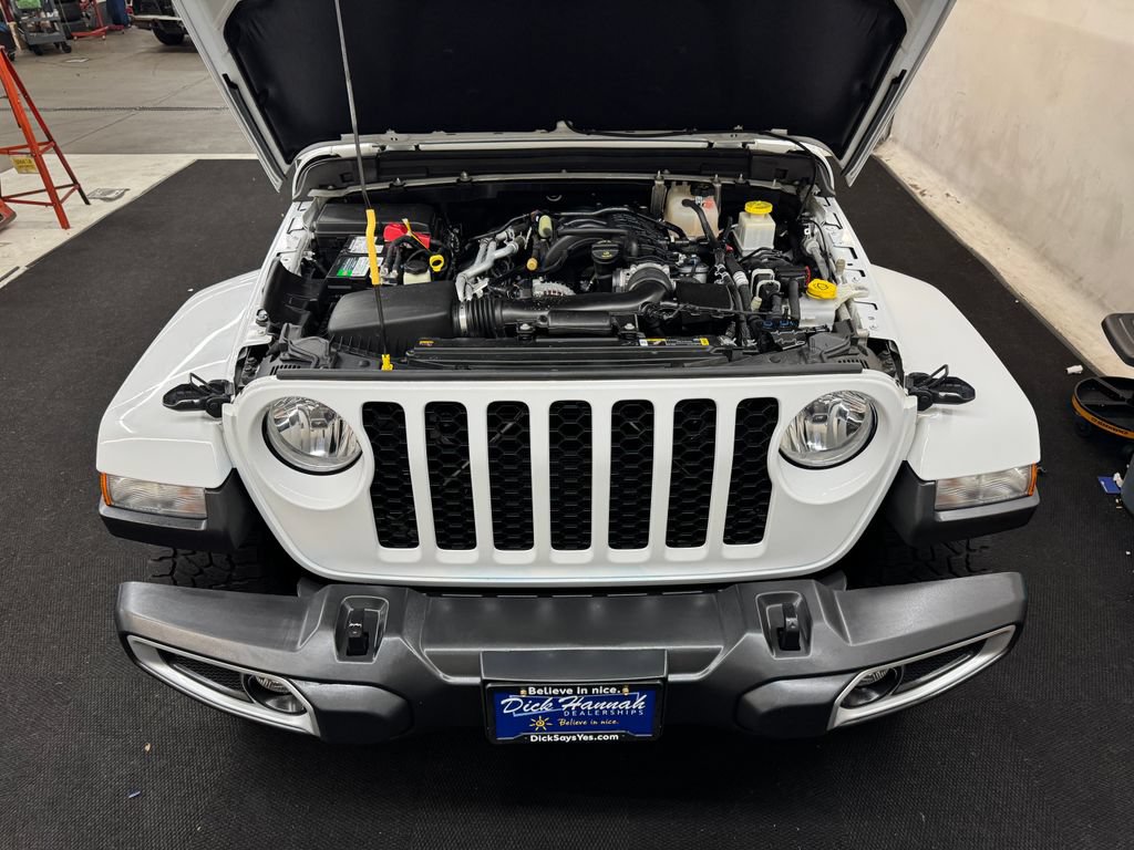 Used 2022 Jeep Gladiator Sport AWD/4WD image 10