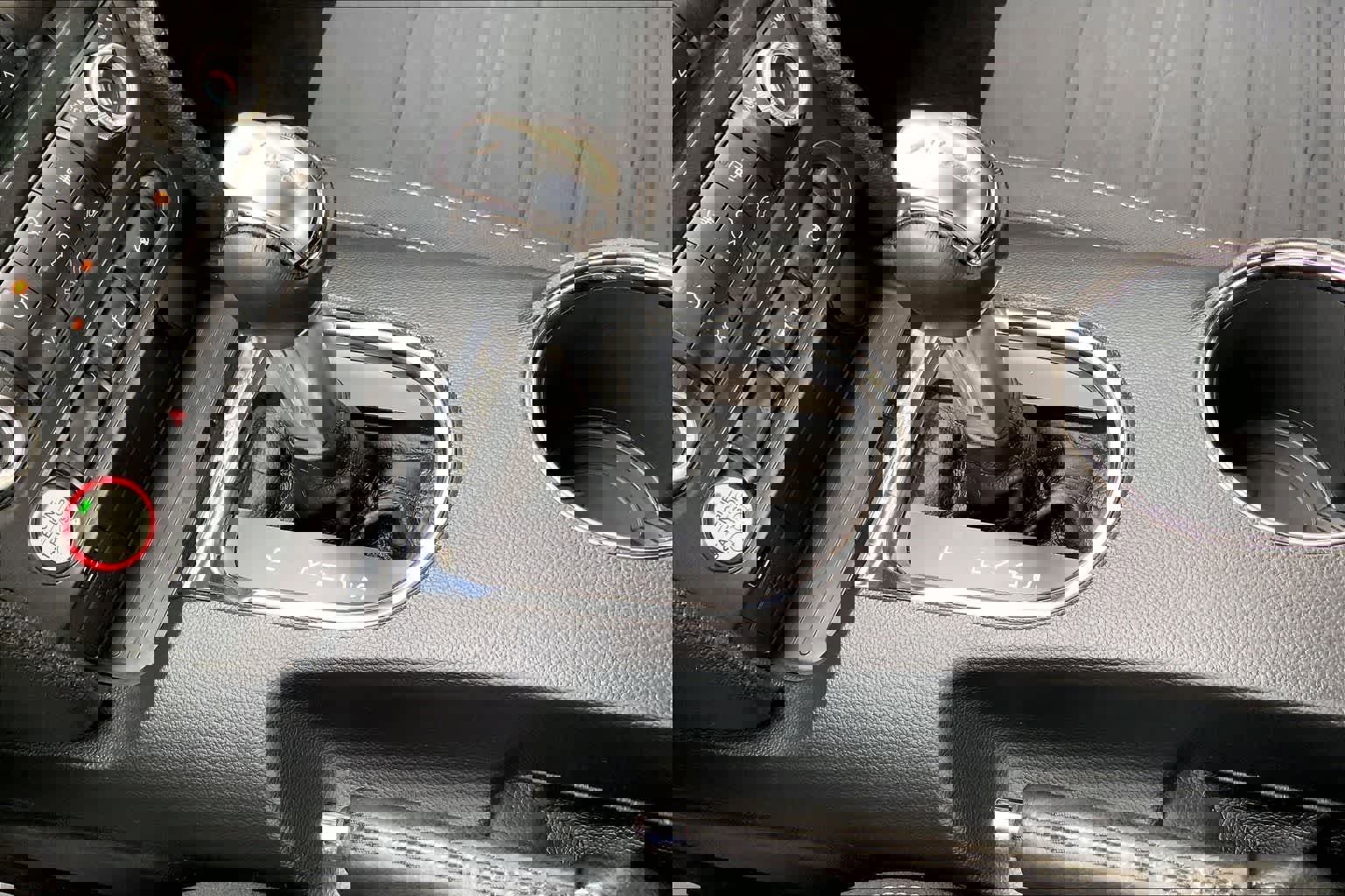 Used 2017 Ford Mustang EcoBoost image 15