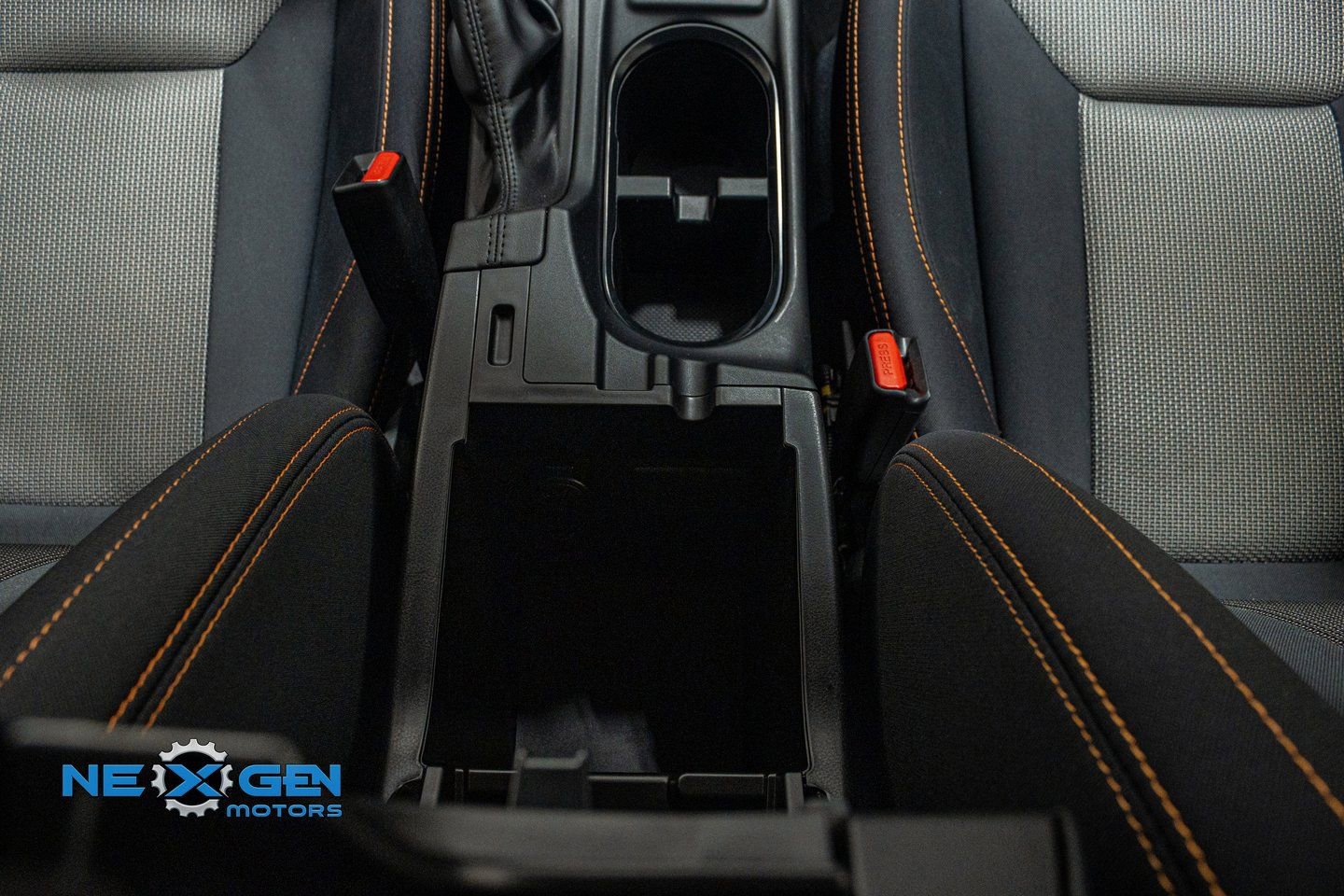 Used 2020 Subaru Crosstrek 2.0i Premium w/ Moonroof Package 2 image 30