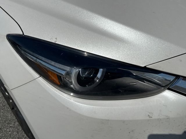 Used 2018 MAZDA MAZDA3 Grand Touring w/ Premium Equipment Package image 10