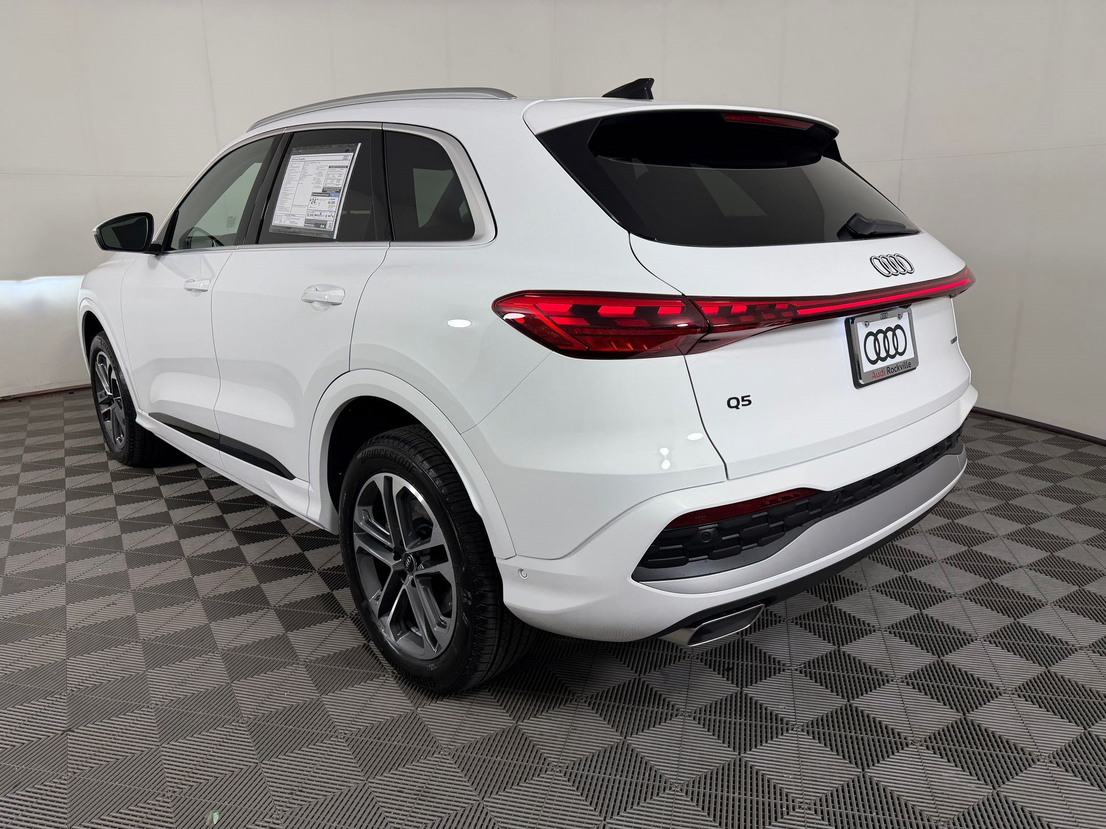 New 2026 Audi Q5 Premium AWD/4WD image 3