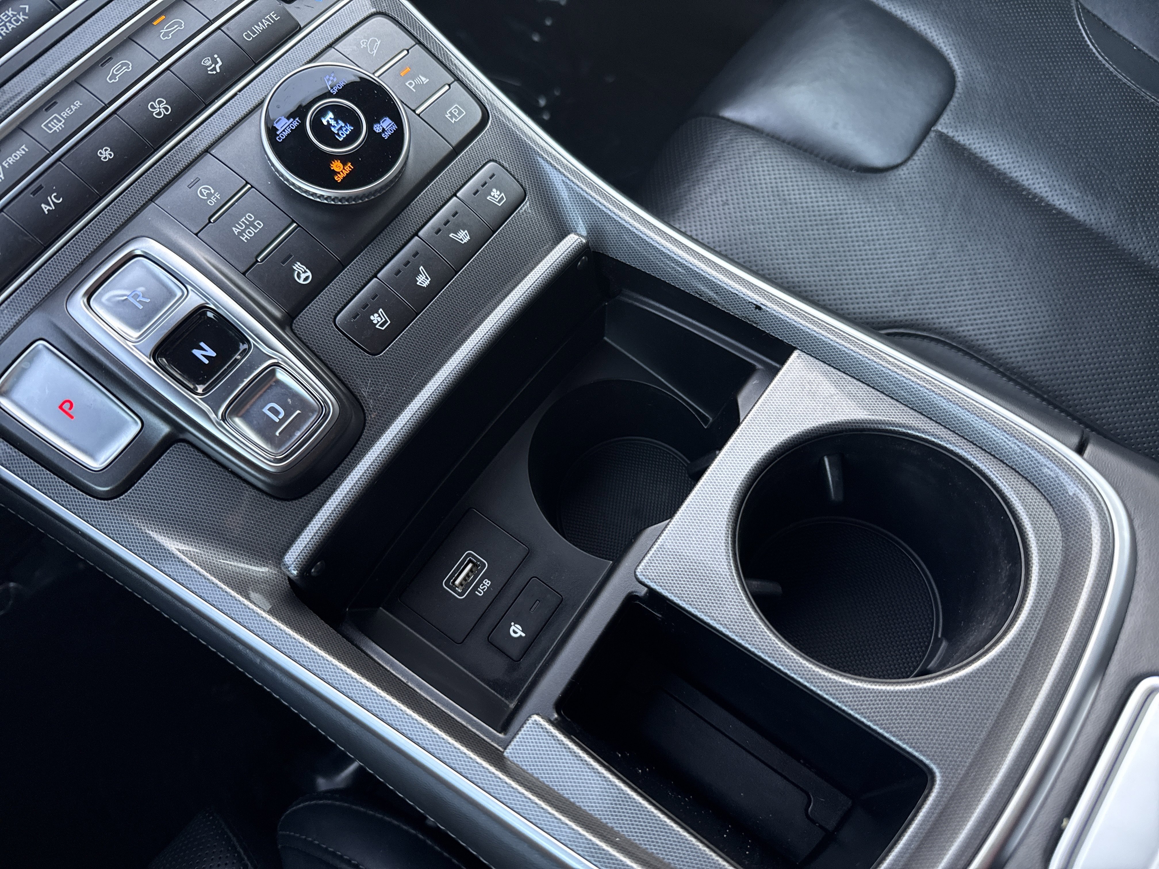 Used 2022 Hyundai Santa Fe Calligraphy image 23