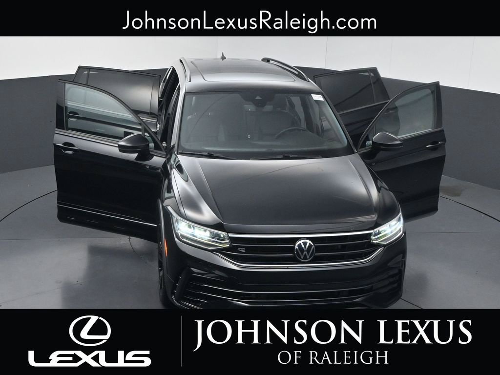 Used 2024 Volkswagen Tiguan SE R-Line FWD image 29