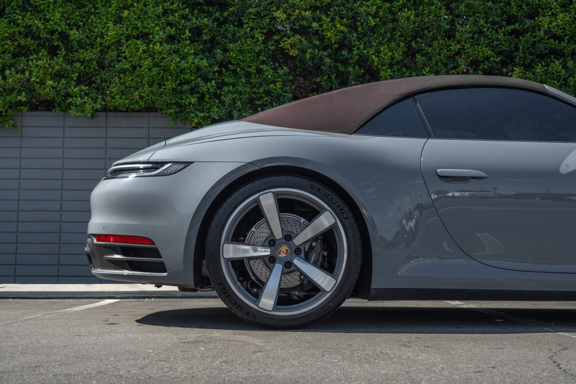 Used 2024 Porsche 911 Carrera image 8