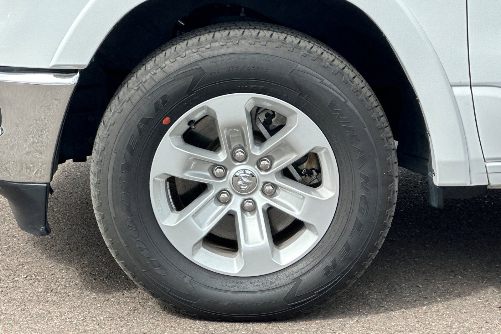Used 2022 RAM 1500 Laramie AWD/4WD image 23