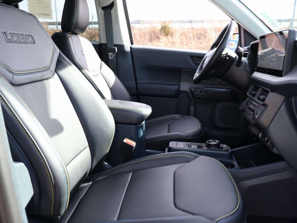 New 2026 Ford Maverick Lobo image 9