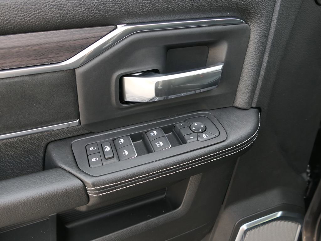 New 2026 RAM 5500 Tradesman w/ Laramie Trim Package image 12