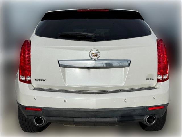 Used 2016 Cadillac SRX Luxury w/ Driver Assist Package FWD image 4