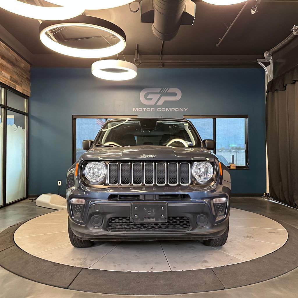 Used 2023 Jeep Renegade Latitude AWD/4WD image 8