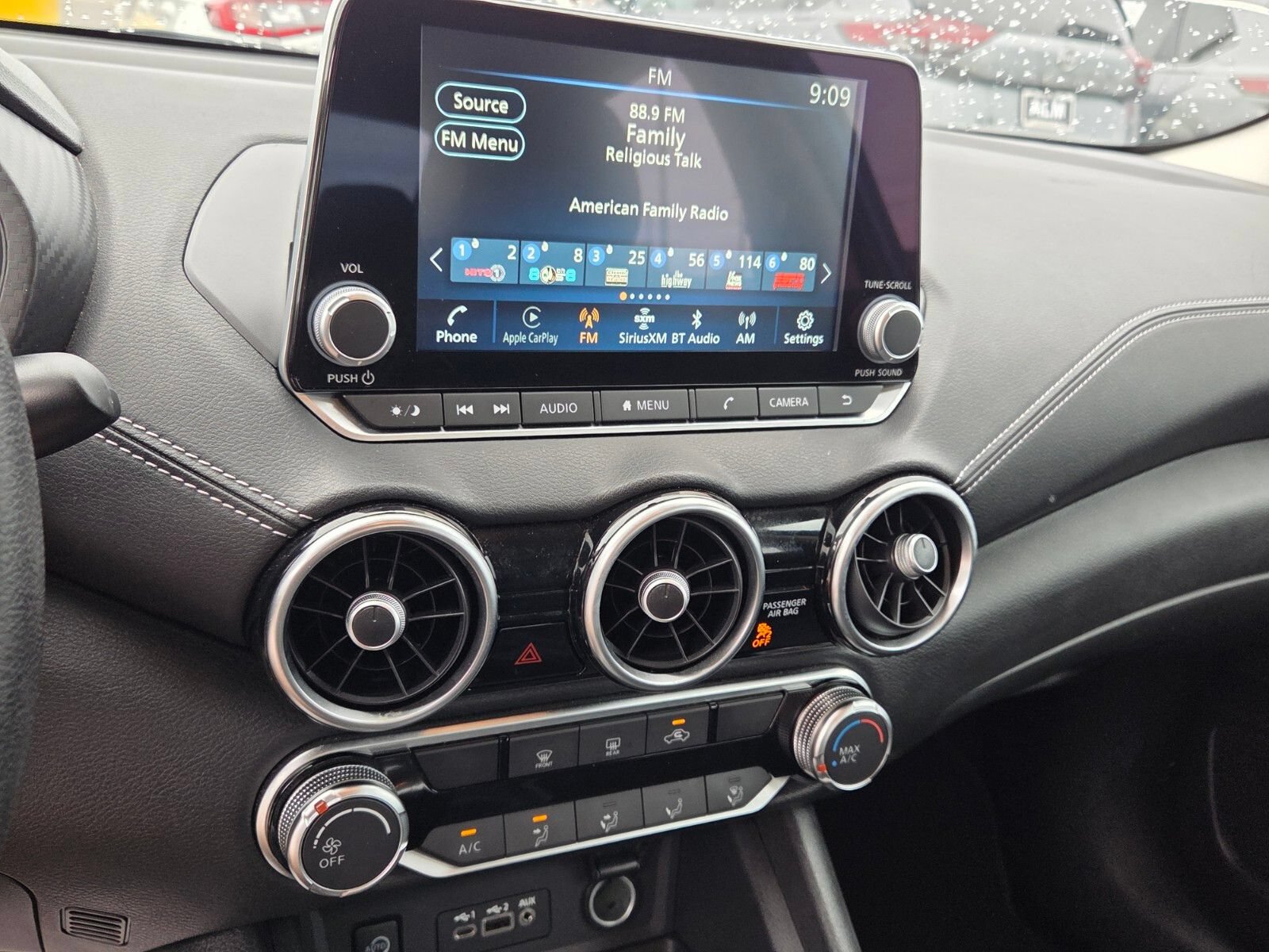 Used 2024 Nissan Sentra SV FWD image 20