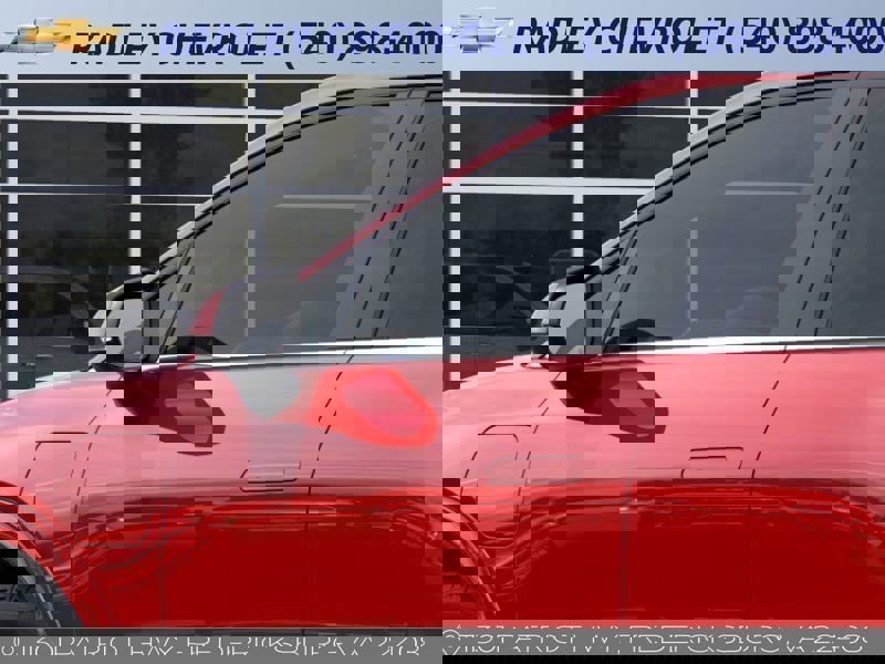 New 2025 Chevrolet Equinox EV LT w/ Convenience Package II image 12