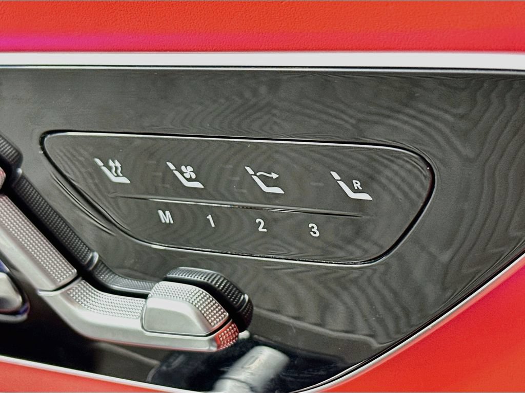 Used 2026 Mercedes-Benz SL 43 AMG w/ Driver Assistance Package image 20