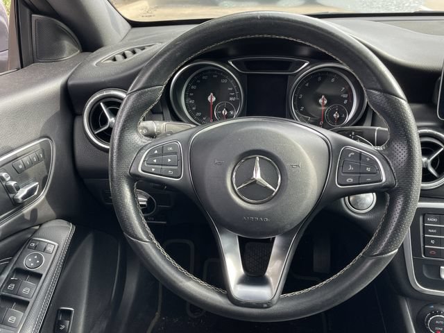 Used 2018 Mercedes-Benz CLA 250 image 11