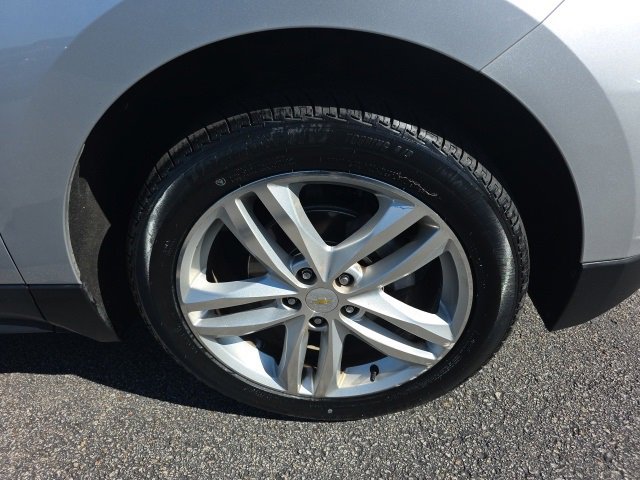 Used 2018 Chevrolet Equinox Premier image 10