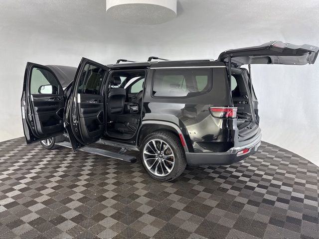 Used 2022 Jeep Wagoneer Series III w/ Premium Group I image 20